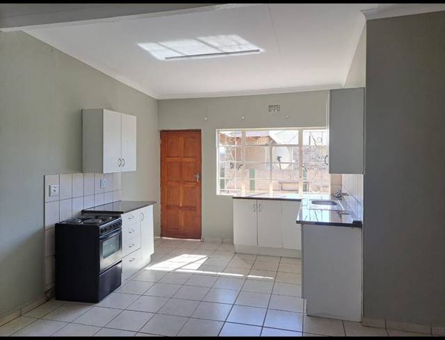 2 BEDROOM PROPERTY TO RENT IN GEDULD
